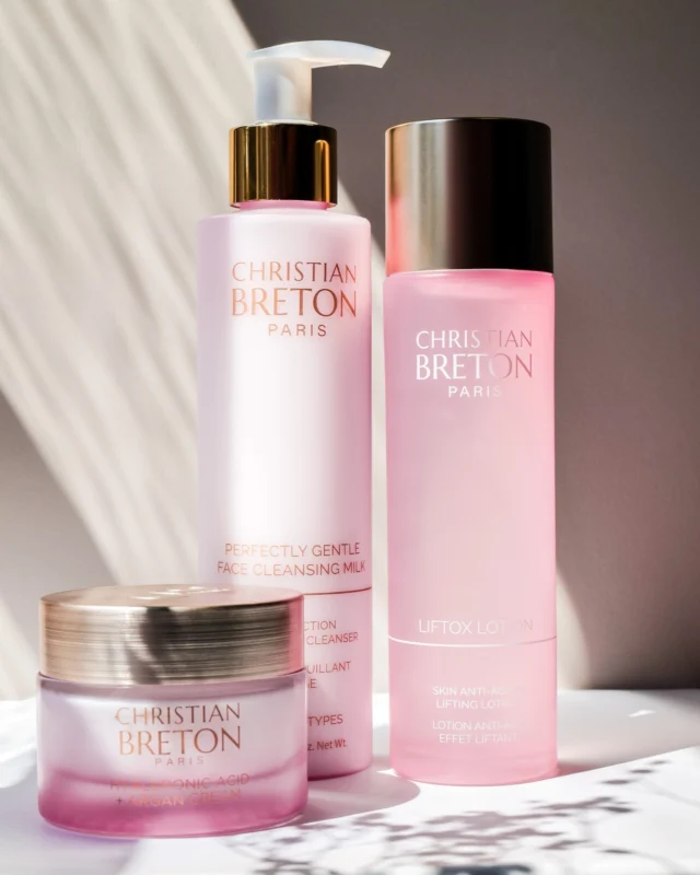 Sa peau vous a protégée depuis le premier jour.
À vous de prendre soin de la sienne.

Bonne fête à toutes les mamans. 🩷

Her skin has cared for you since day one.
Now it’s your turn.

Happy Mother’s Day to all the beautiful moms.🩷

#christianbreton #skincare #eyecontour #eyecare #eyepriority #antirides #rides #cernes #antiage #antiageing #AntiAgeGlobal #antiageexpert #antiageglobal #antiagingproducts #soinvisage #soinduvisage #antiagingskincare #beauty #skincareroutine #cosmetic #cosmetique #beauty